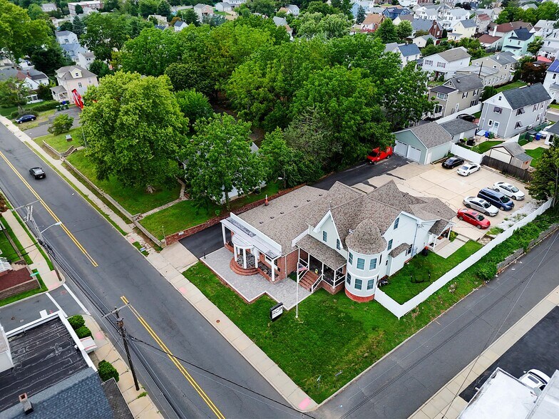 More Photos Of 215 Washington Rd, Sayreville Storefront Retail Residential For Lease