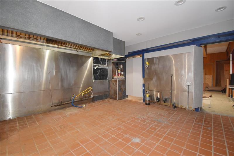 More Photos Of 3 Walker's Mill Rd, Collier Township Restaurant For Sale