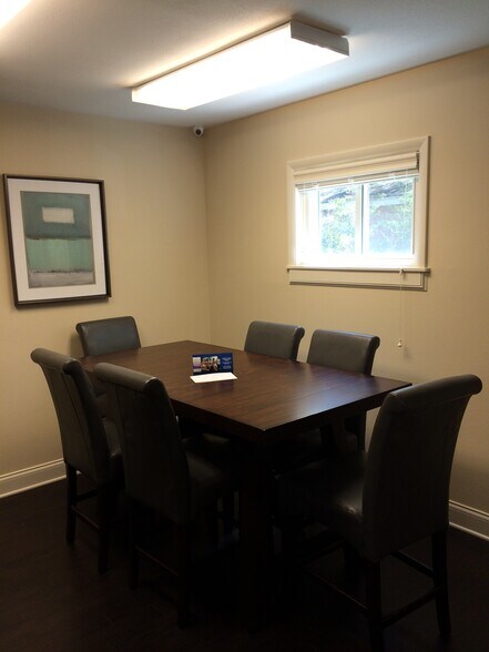 More Photos Of 203 Kerneywood St, Lakeland Coworking Space