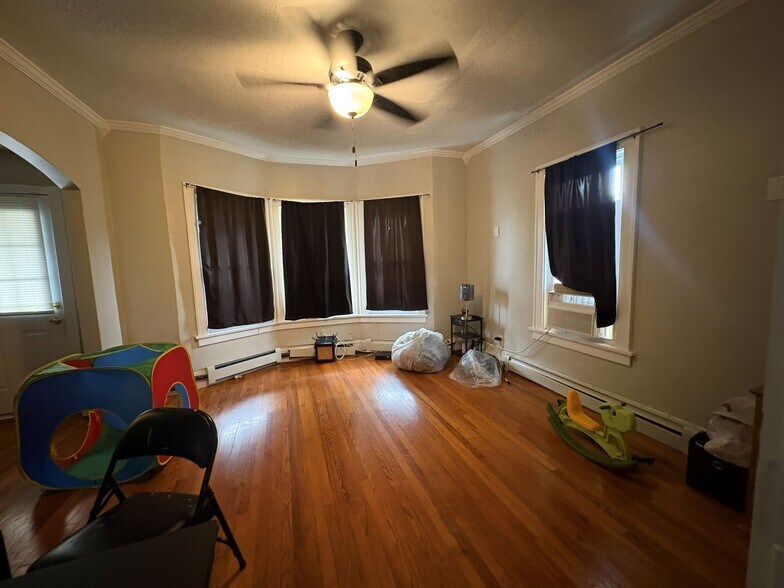 More Photos Of 287 Mrytle Ave, Albany Apartments For Sale