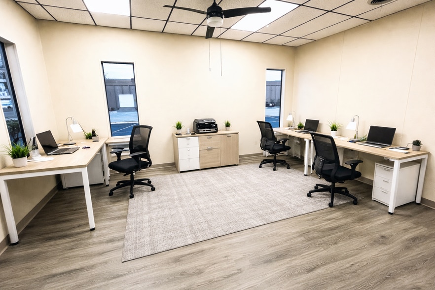 More Photos Of 8801 Forum Way, Fort Worth Light Distribution For Lease