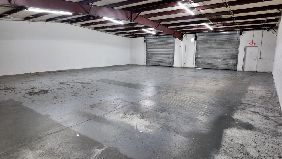 More Photos Of 440 Plumosa Ave, Casselberry Warehouse For Lease