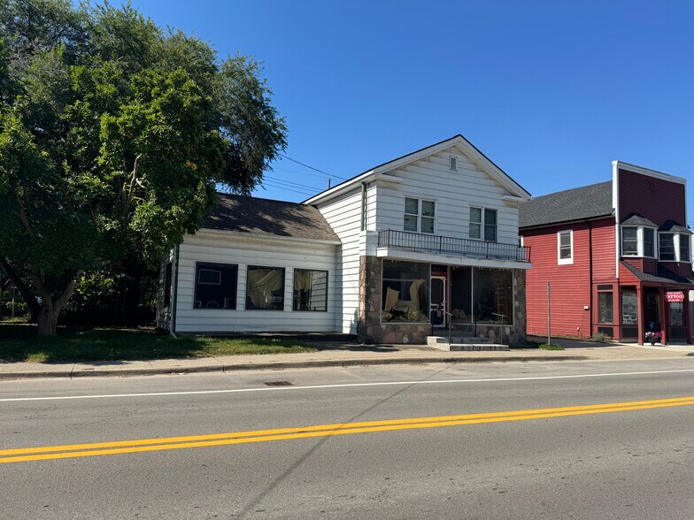 More Photos Of 9531 Main St, Whitmore Lake Storefront Retail Residential For Sale