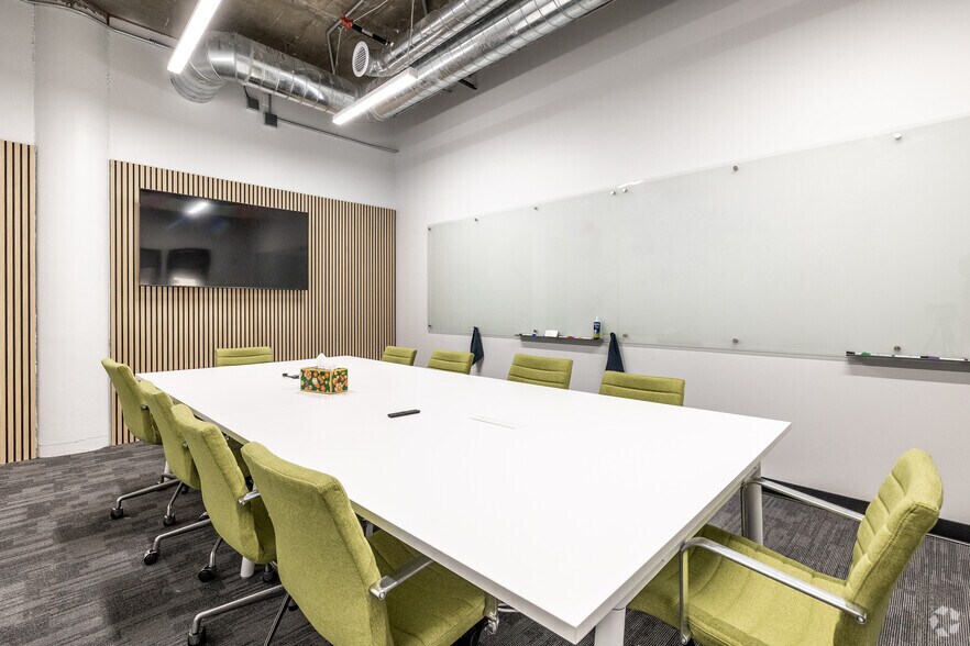 More Photos Of 204 12th St, Des Moines Coworking Space