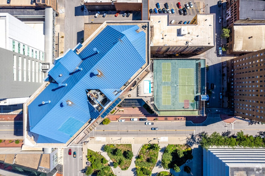 More Photos Of 300 Walnut St, Des Moines Apartments For Sale