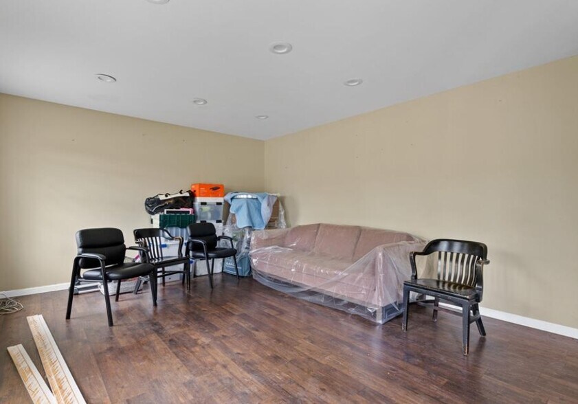 More Photos Of , Montgomery Office For Sale
