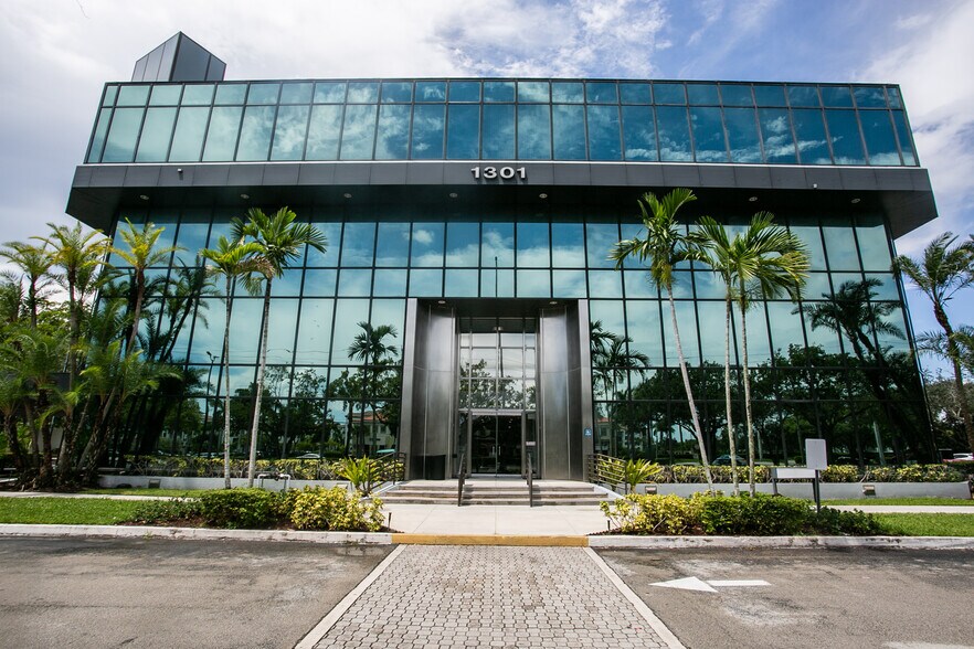 More Photos Of 1301 N Congress Ave, Boynton Beach Medical For Lease