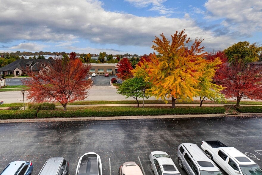 More Photos Of 1531 E Bradford Pky, Springfield Medical For Lease