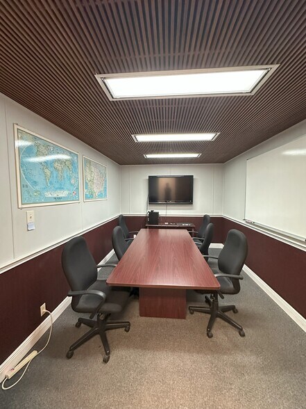 More Photos Of 8862 290 W, Austin Warehouse For Sale