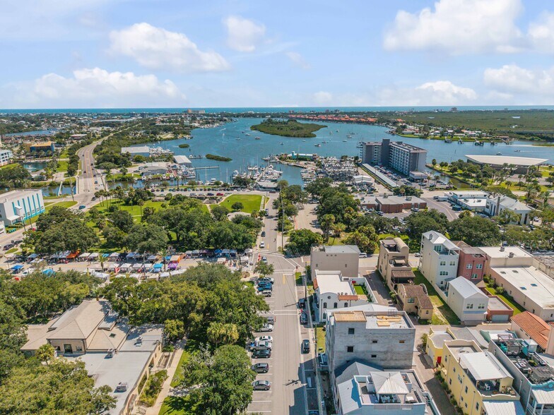 More Photos Of 136 Julia St, New Smyrna Beach Flex For Sale