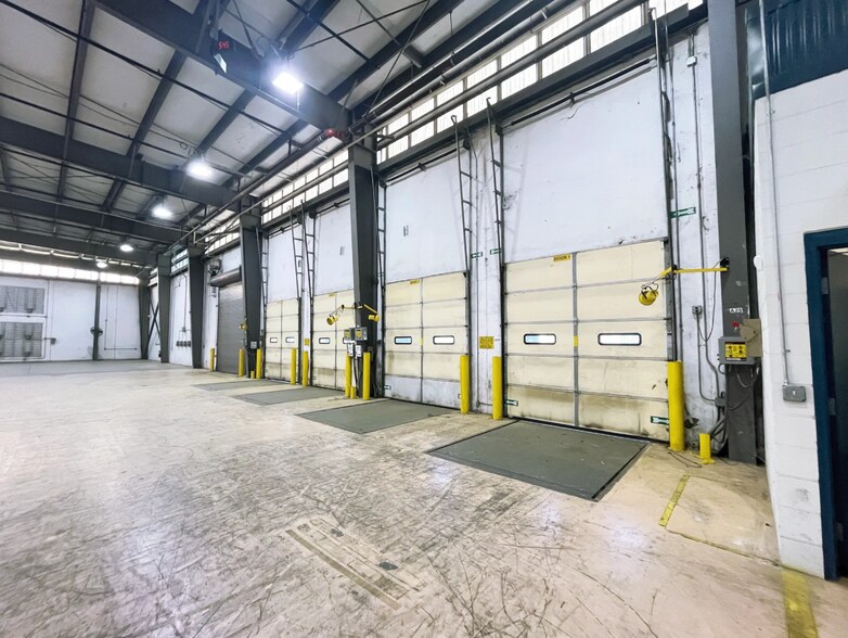 More Photos Of 175 McQueen Blvd, Summerville Manufacturing For Lease