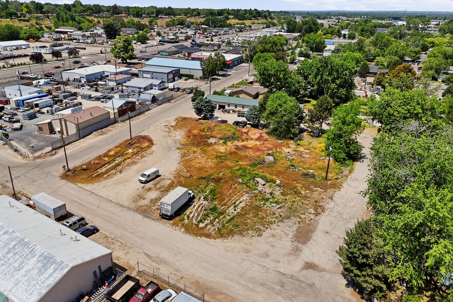 More Photos Of 200 E 46th Pl, Garden City Land For Sale