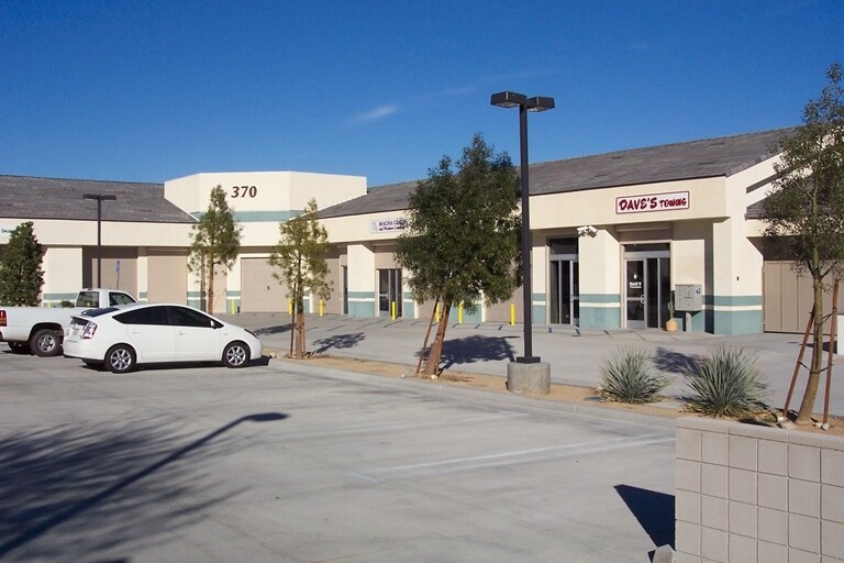 More Photos Of 370 W San Rafael Rd, Palm Springs Warehouse For Lease