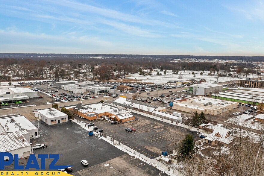 More Photos Of 3864 Youngstown Rd SE, Warren Restaurant For Sale