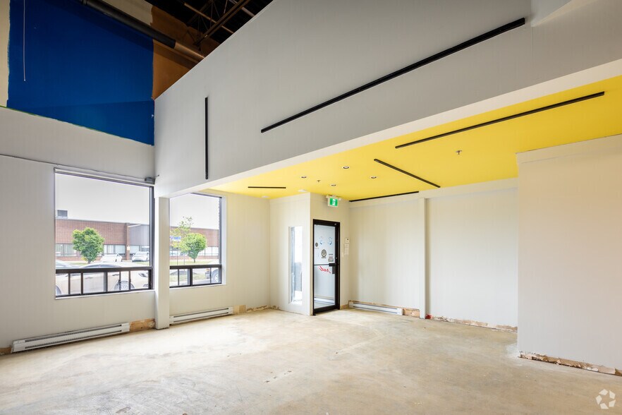 More Photos Of 1100-1190 Rue Bégin, Saint-Laurent Warehouse For Lease