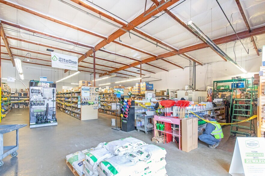 More Photos Of 6500 Elvas Ave, Sacramento Warehouse For Lease