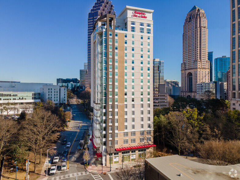 Primary Photo Of 1231 W Peachtree St NE, Atlanta Hotel For Lease