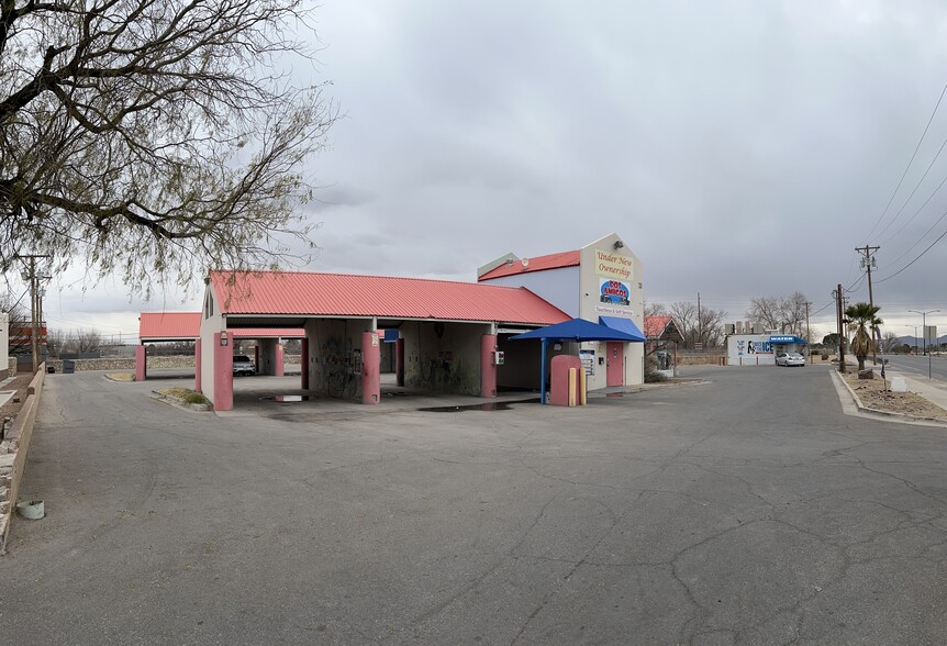 Primary Photo Of 130 S Yarbrough Dr, El Paso Carwash For Sale