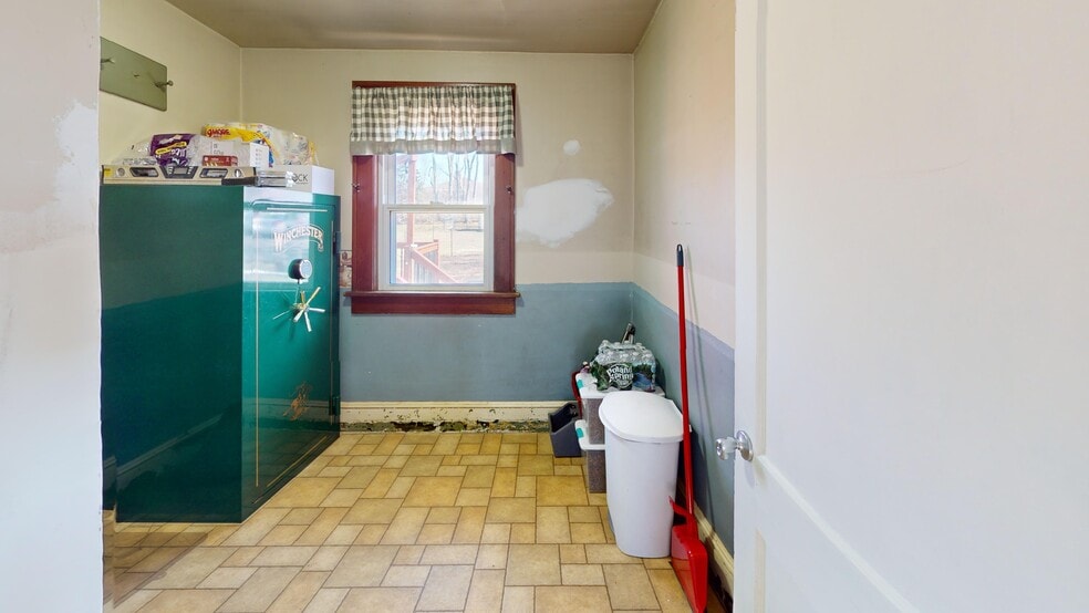 More Photos Of 160 Compton Road, Wantage Office Residential For Sale