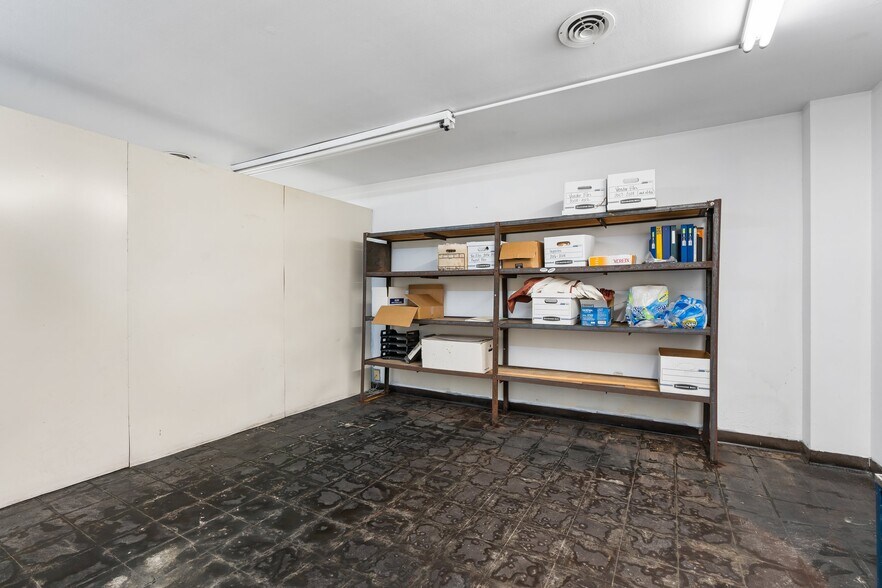 More Photos Of 3314 Carr St, Houston Manufacturing For Sale