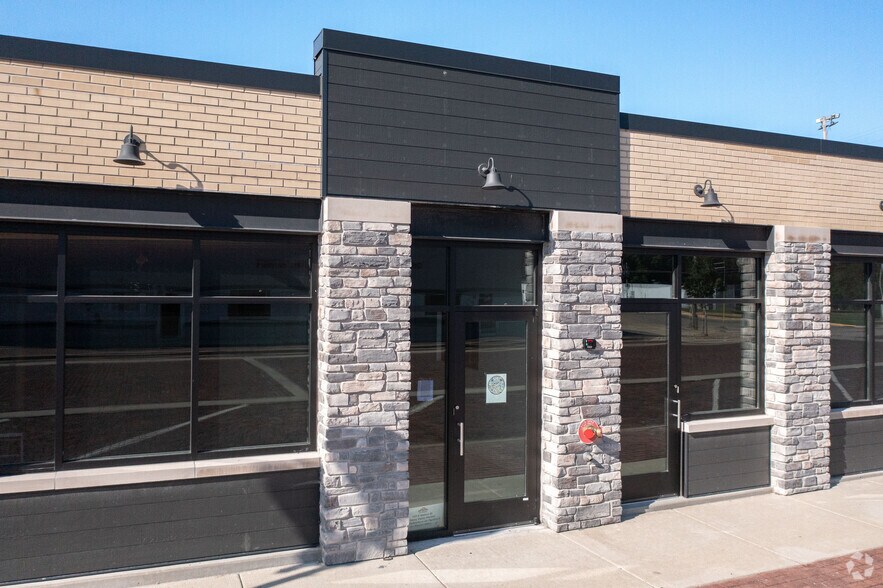 More Photos Of 125 E State St, Cherry Valley Restaurant For Lease