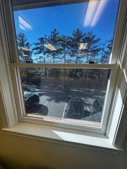 More Photos Of 7521-7533 Presidential Ln, Manassas Office For Sale