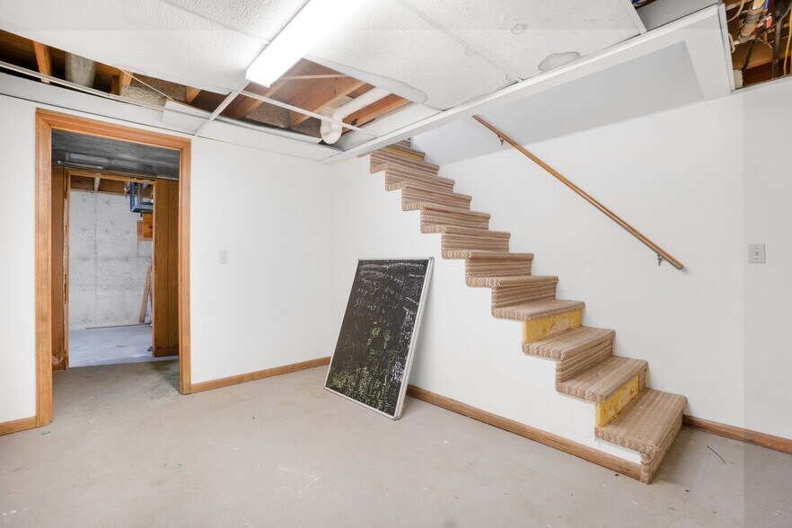 More Photos Of 403 Charles Cook Plz, New Haven Office For Sale