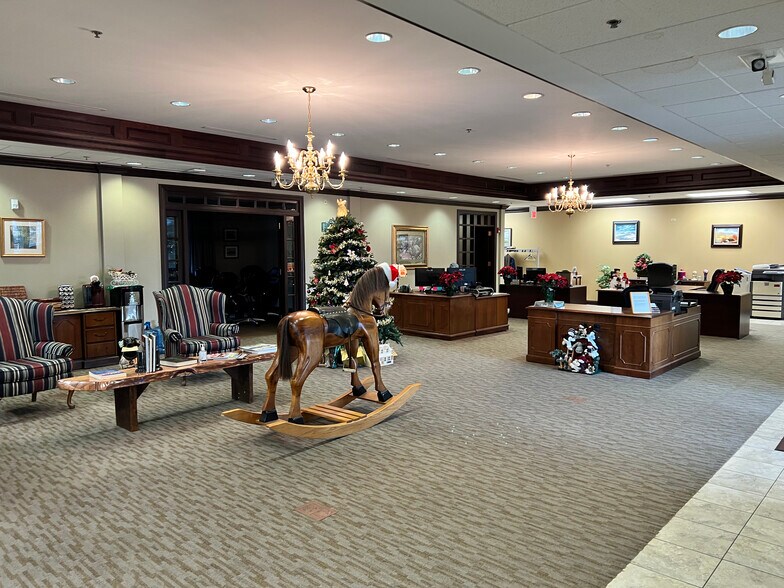 More Photos Of 41412 N Route 83, Antioch Office For Sale
