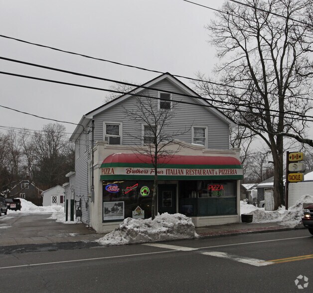 Primary Photo Of 310 Main St, Center Moriches Freestanding For Sale