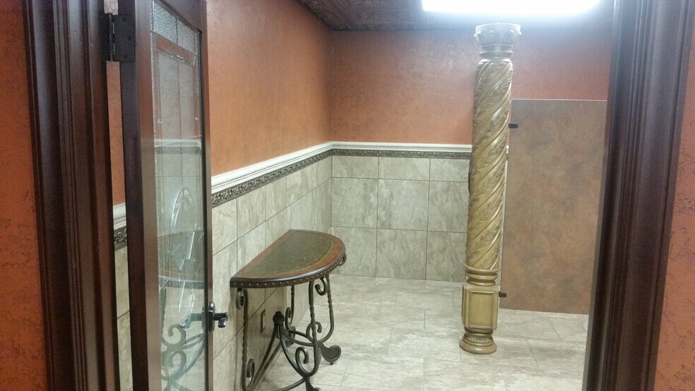 More Photos Of 1911 Sheppard Access Rd, Wichita Falls Unknown For Lease