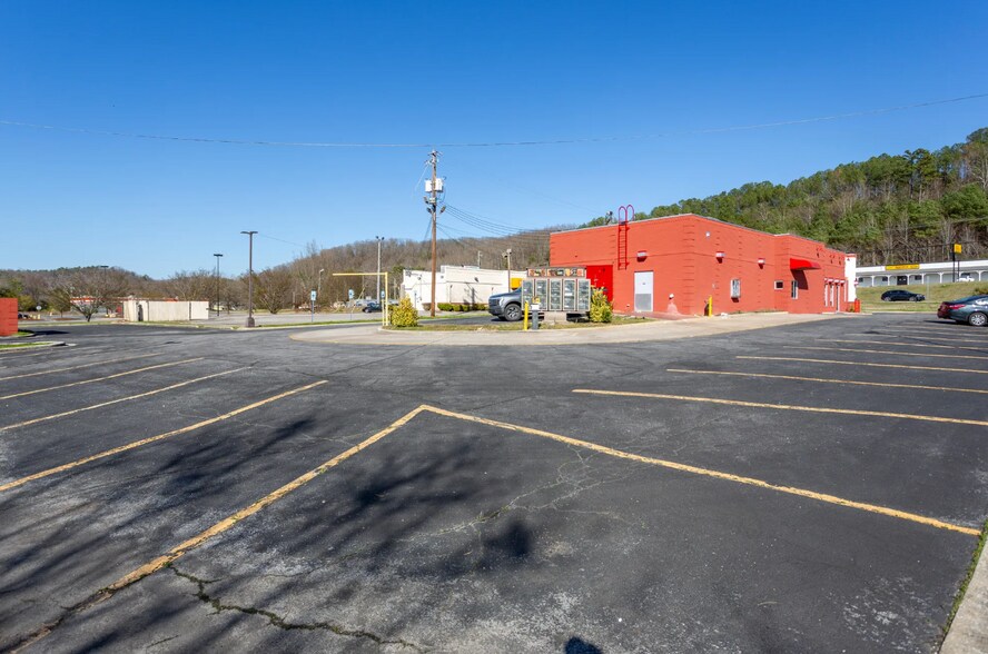 More Photos Of 3530 Pelham Pky, Pelham Fast Food For Sale