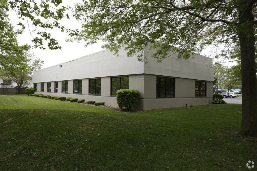 More Photos Of 3330 Veterans Memorial Hwy, Bohemia Medical For Sale