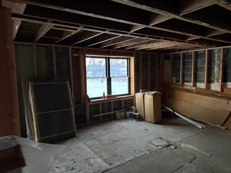 More Photos Of 2000 Hwy 34, Wall Township Auto Repair For Sale