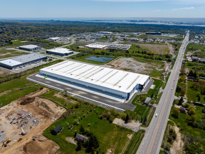 More Photos Of 22 Medicorum Pl, Hamilton Distribution For Lease