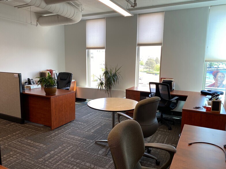 More Photos Of 100-101 E Milwaukee St, Janesville Office For Lease