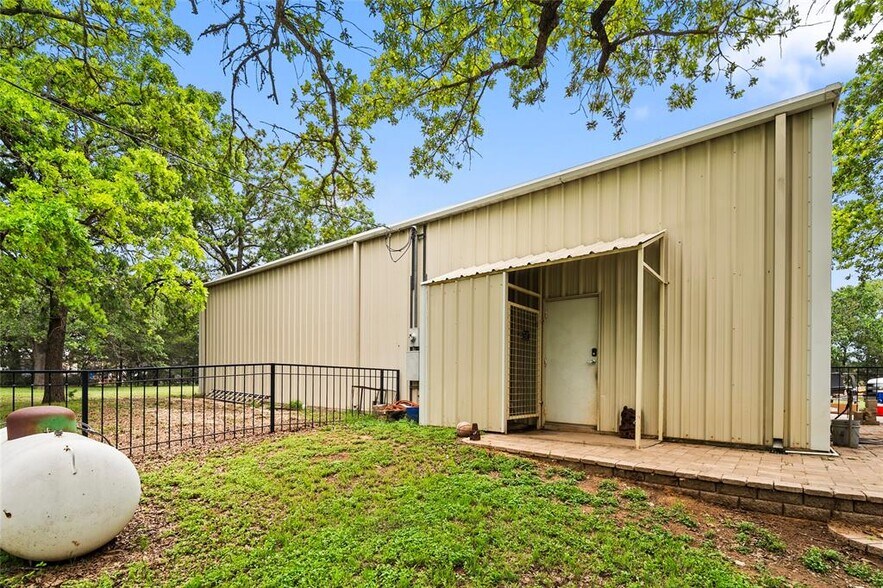 More Photos Of 1389 U.S. 290 E, Elgin Land For Sale