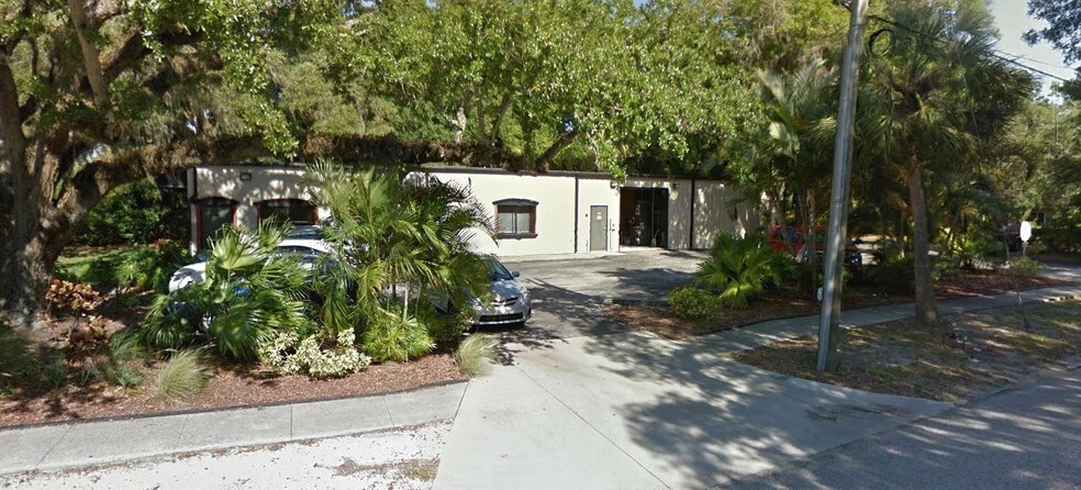More Photos Of 1625 Manatee Ave E, Bradenton Storefront Retail Office For Sale