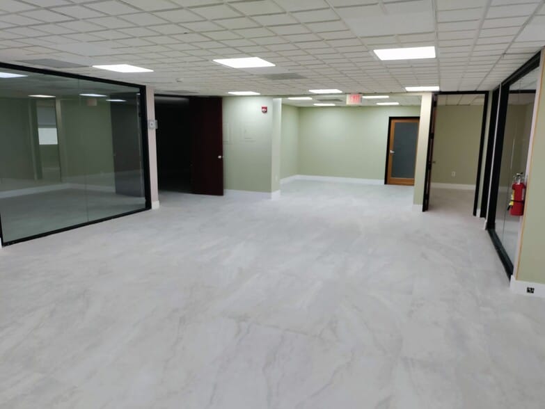 More Photos Of 1799 W Oakland Park Blvd, Oakland Park Office For Lease