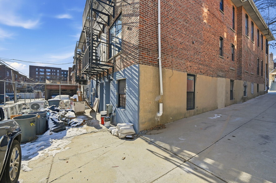 More Photos Of 2152 Muliner Ave, Bronx Apartments For Sale