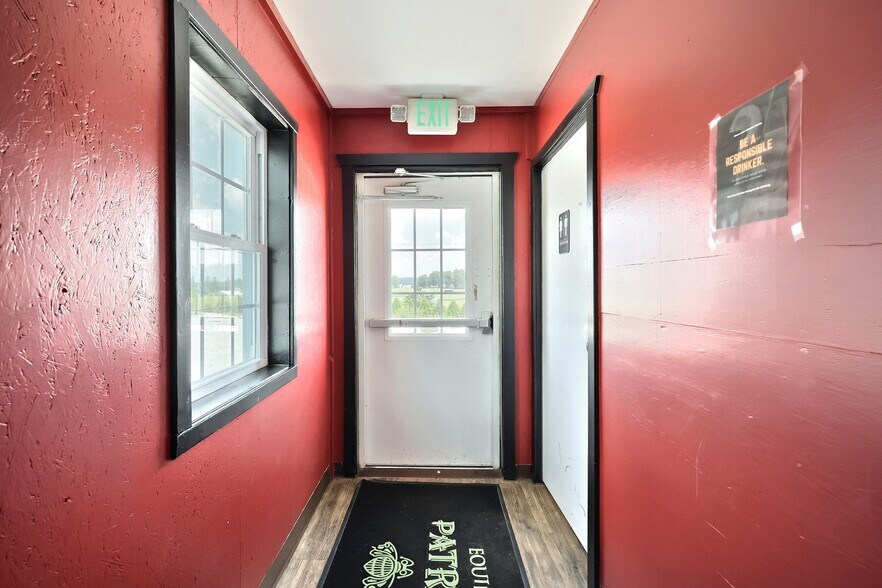 More Photos Of 21603 Middletown Rd, Freeland Freestanding For Sale