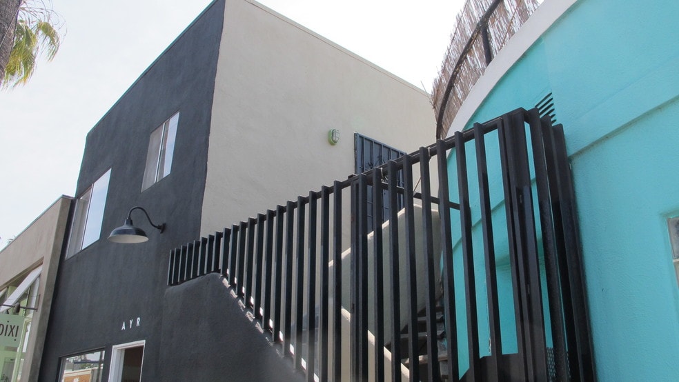 More Photos Of 1302-1306 Abbot Kinney Blvd, Venice Storefront Retail Residential For Lease