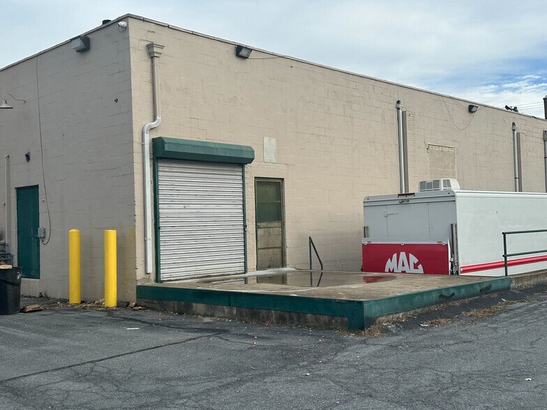 More Photos Of 5946-5950 Martin Luther King Jr Hwy, Capitol Heights General Retail For Lease