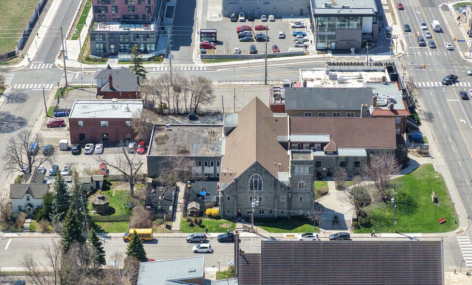 More Photos Of 151 Lakeshore Rd W, Mississauga Land For Sale