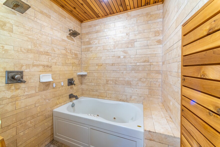 More Photos Of E3220 and E3218 State Highway M 28, Au Train Specialty For Sale