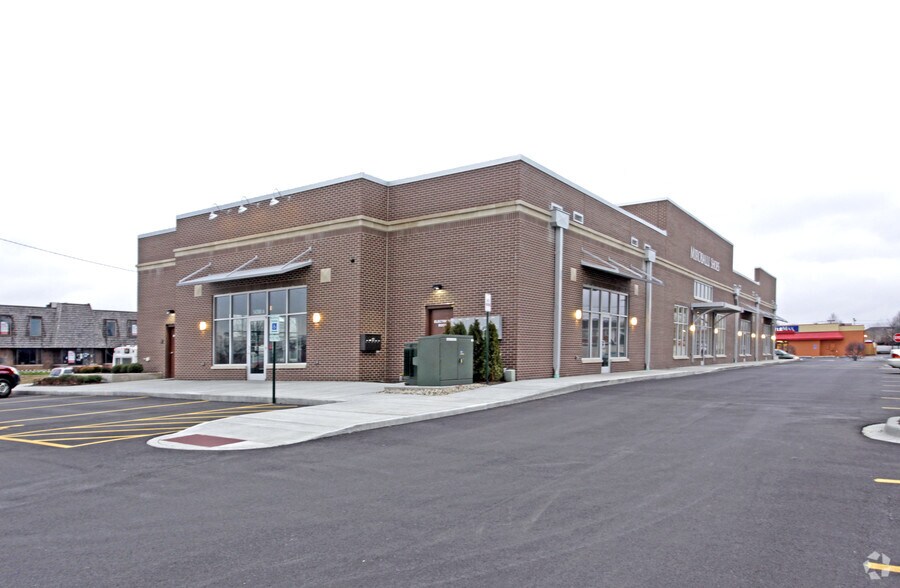 More Photos Of 14360 S LaGrange Rd, Orland Park Storefront For Lease