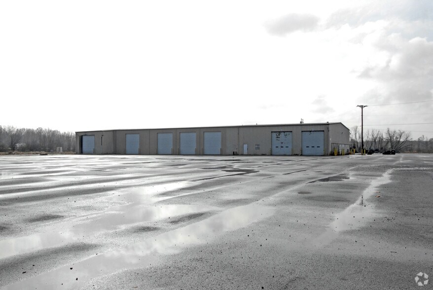 More Photos Of 1 Harold Ives Dr, North Little Rock Warehouse For Sale