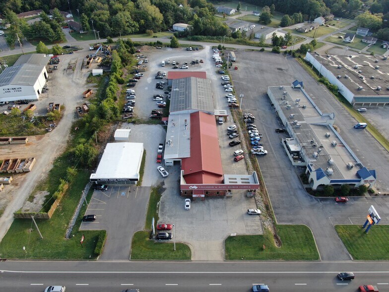 More Photos Of 525 Highway 46 S, Dickson General Retail For Sale