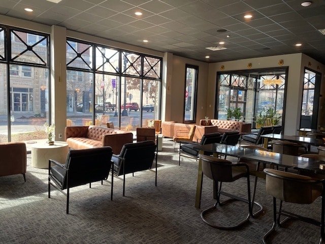 More Photos Of 190 W Main Ave, Gastonia Bar For Lease