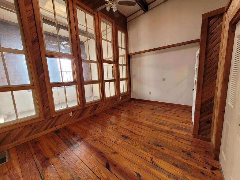 More Photos Of 417 E Frederick St, Lancaster Apartments For Sale