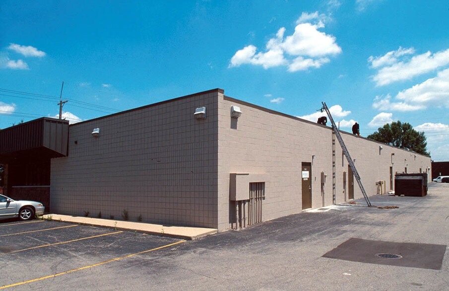 More Photos Of 37453-37463 Schoolcraft Rd, Livonia Office For Lease